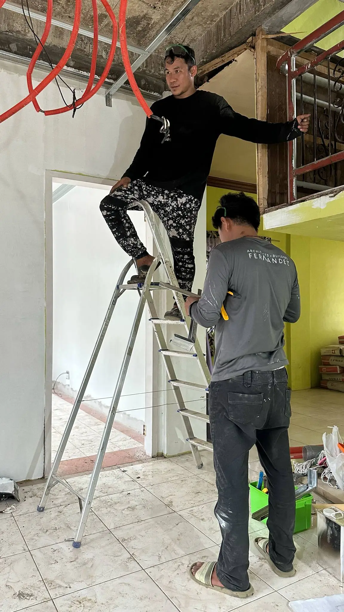 Workers by FAbuilders